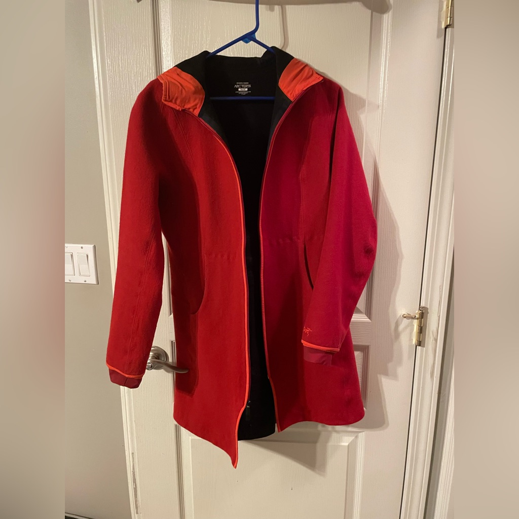 Arc'teryx Women's Vibrant Red Wool Coat (Casual)